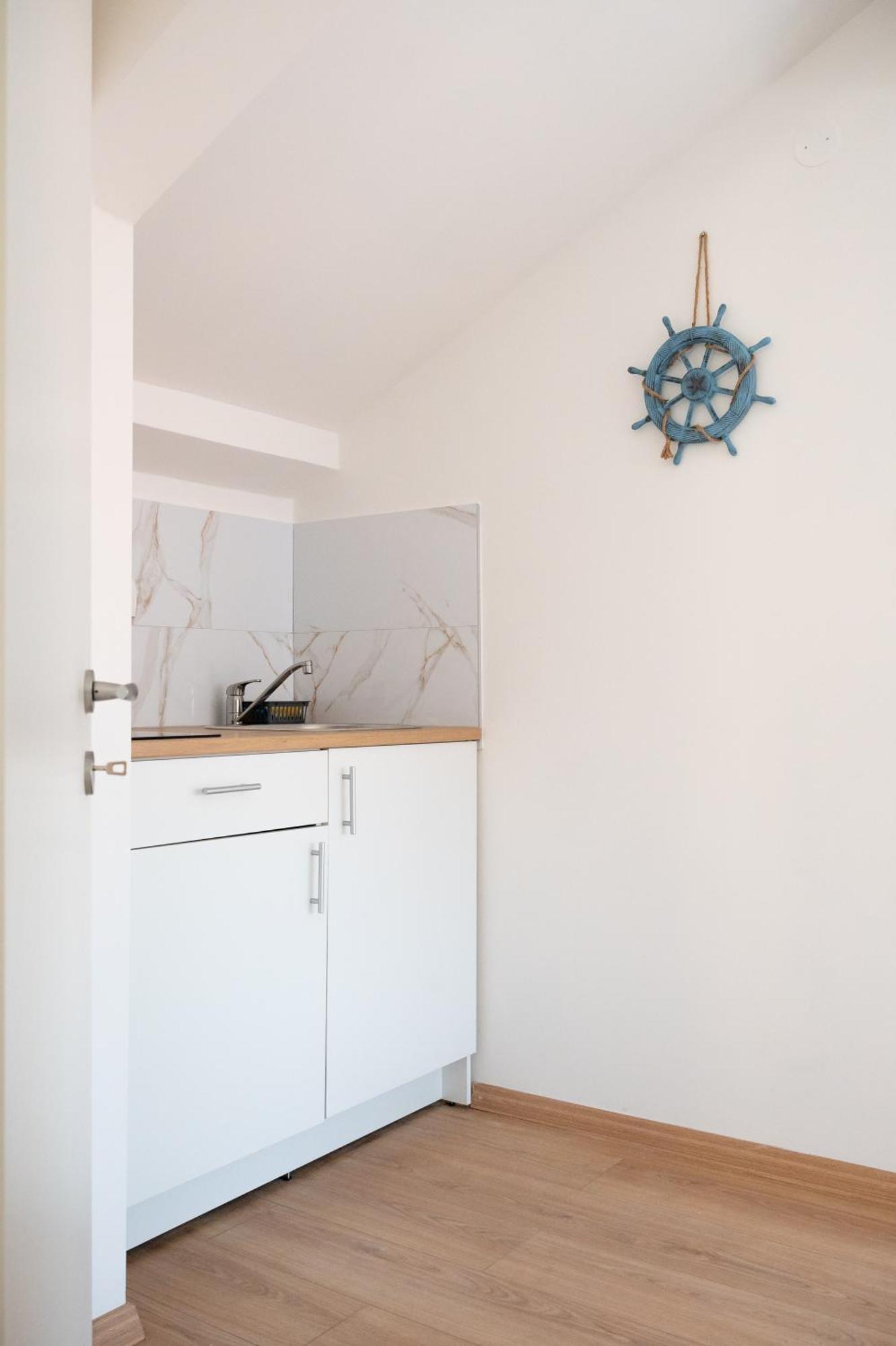 Lev Apartments Изола Екстериор снимка