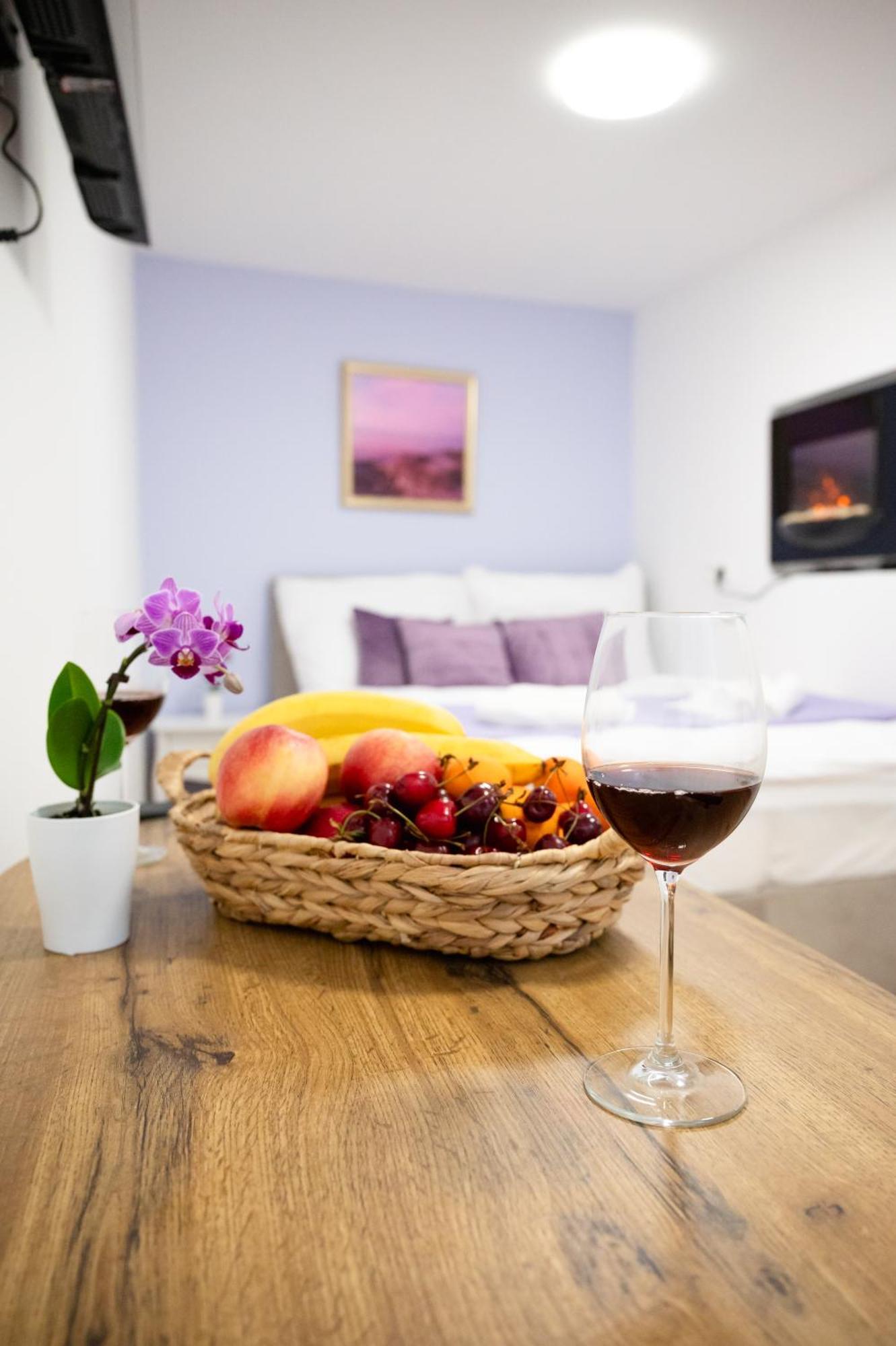 Lev Apartments Изола Екстериор снимка