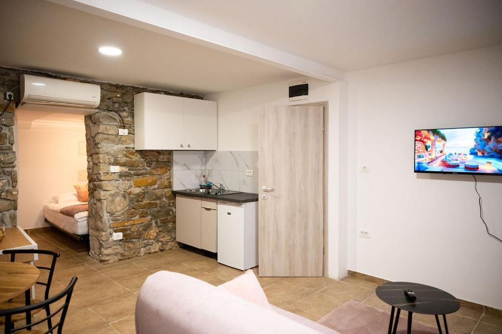 Lev Apartments Изола Екстериор снимка