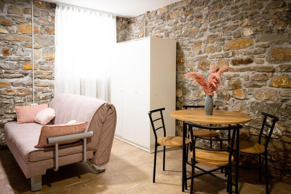 Lev Apartments Изола Екстериор снимка